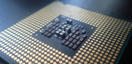 Co jest ważniejsze procesor czy pamięć RAM?