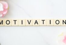 W jaki sposób motywować pracowników? W jaki sposób motywować pracowników?